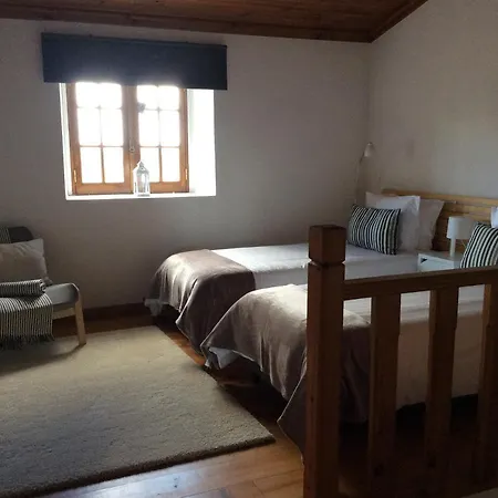 펜션 Casal Dos Melros